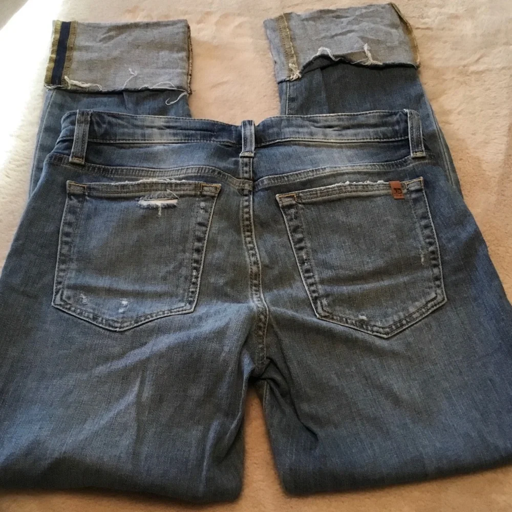 Joe’s Jeans Cuff Crop Distressed Blue Jeans - Size 27